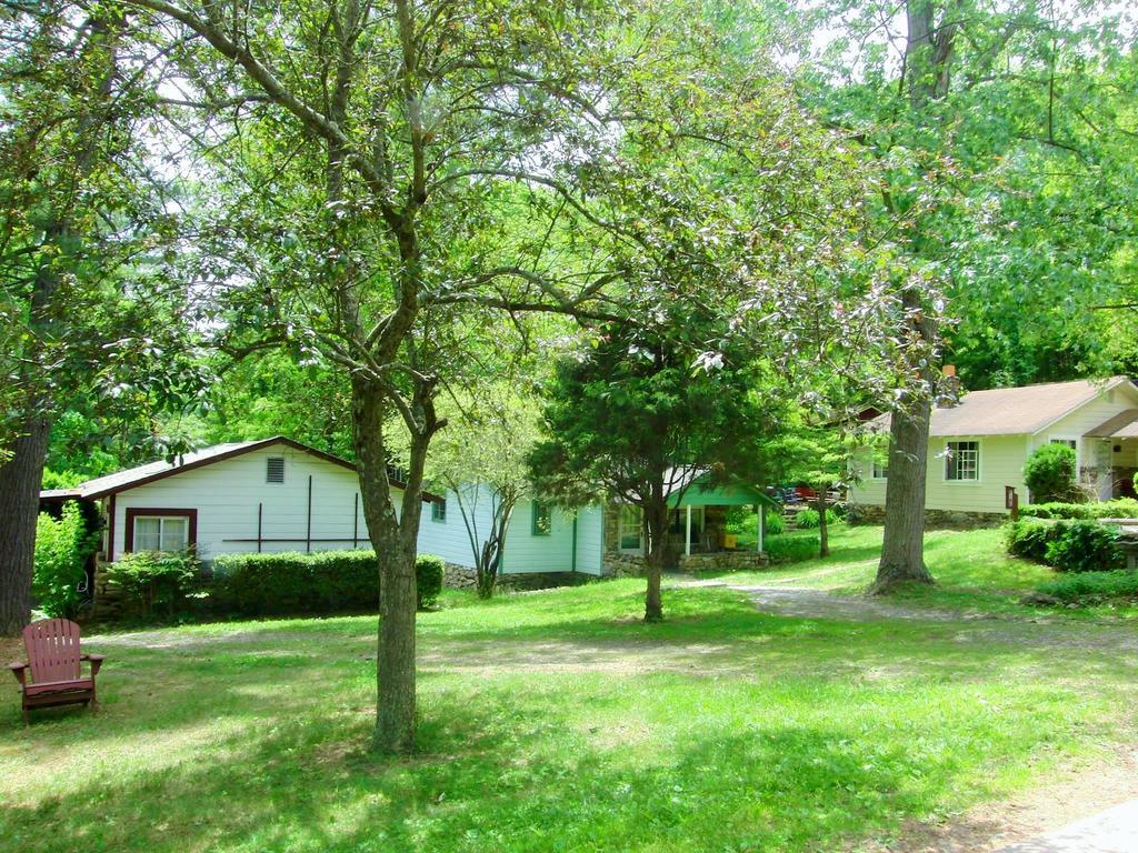 The Pines Cottages Woodfin Kültér fotó