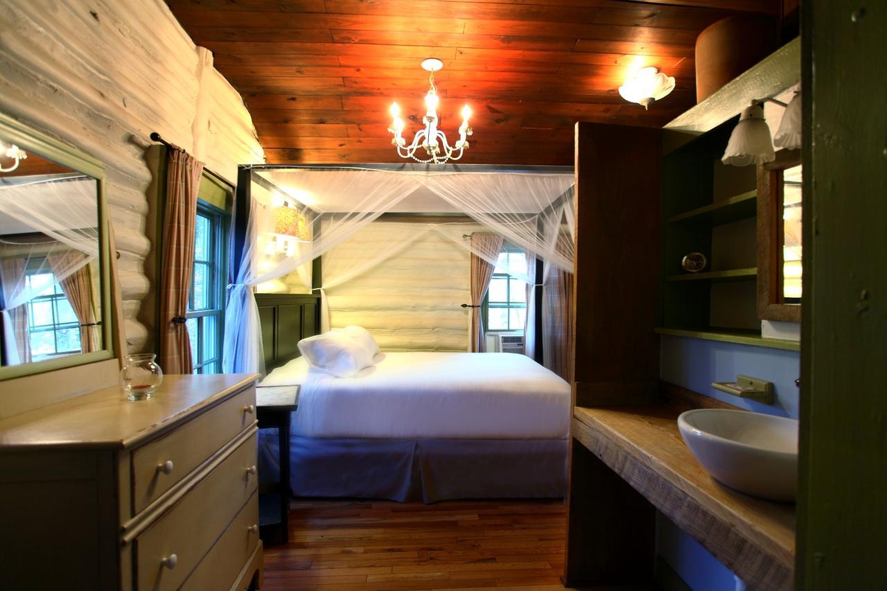 The Pines Cottages Woodfin Kültér fotó