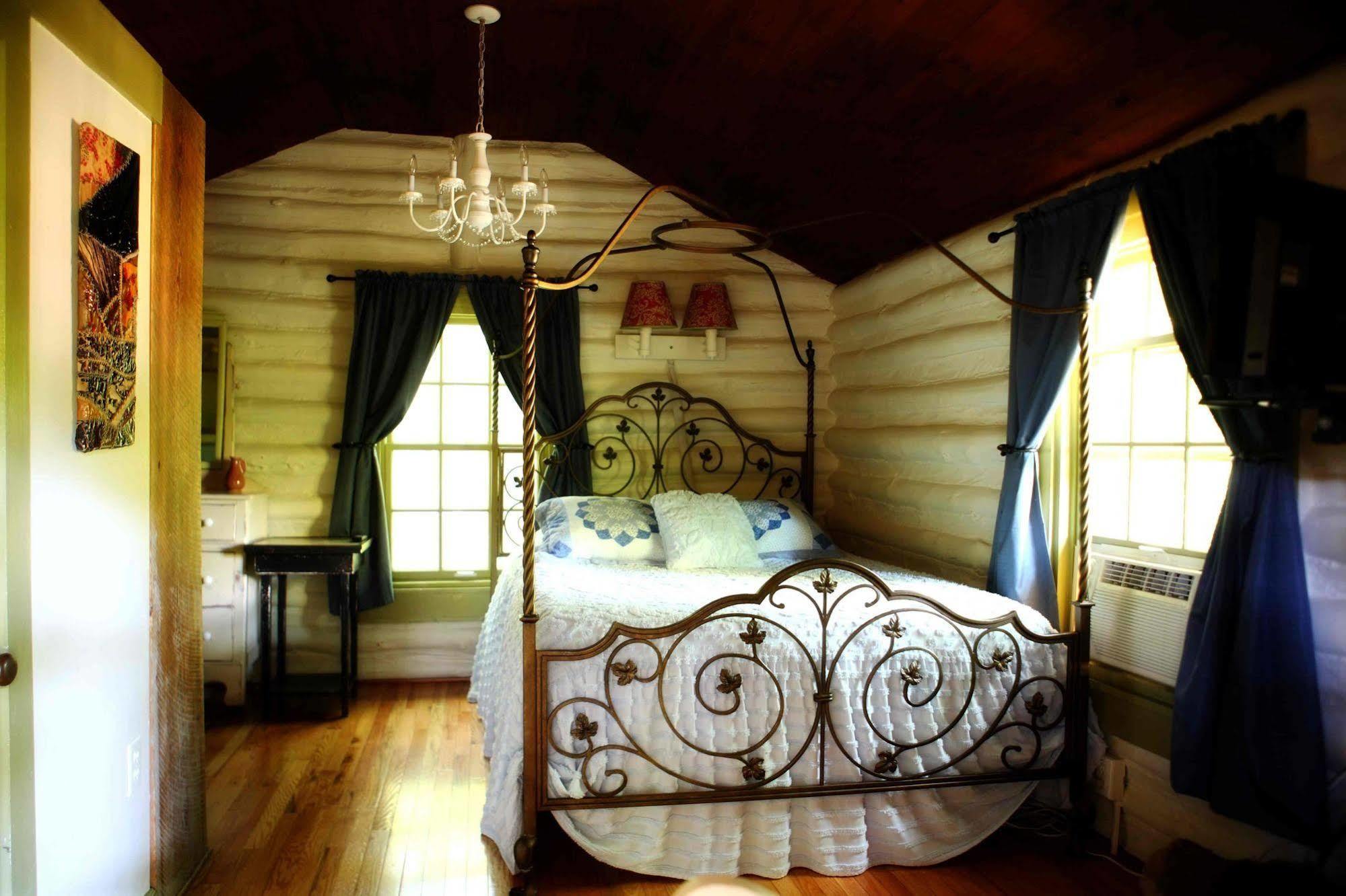 The Pines Cottages Woodfin Kültér fotó